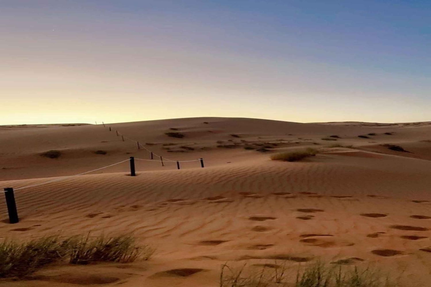 Muscat: Trasferimento 4x4 da/per Wahiba Sands, Jabal Shams o ...