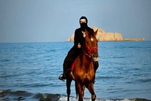 Equitazione a Muscat | Equitazione in spiaggia