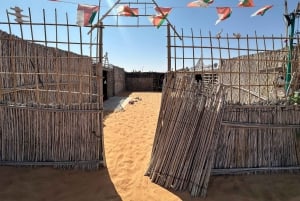 Muscat: Bidiya Desert Sunset Kameltur med transfer