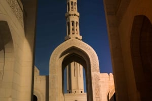 Tour panoramico notturno di Muscat