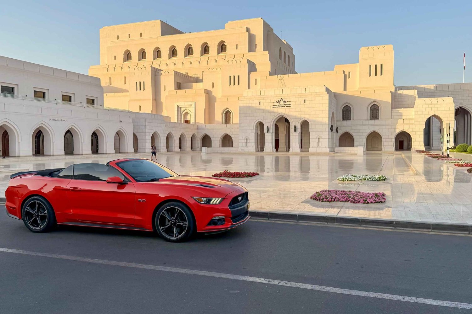 Muscat Cabrio Experience: Top-Sehenswürdigkeiten & arabische Brise