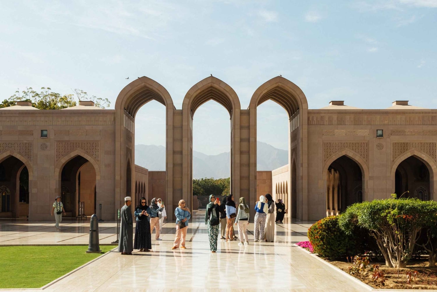 Muscat Cabrio -kokemus: tärkeimmät nähtävyydet ja arabialainen tuulahdus