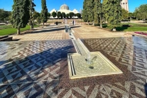 Visite de la ville de Mascate et vie avec un Omanais (voiture de luxe).