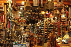 マスカット市内ツアー - 半日シェアツアー