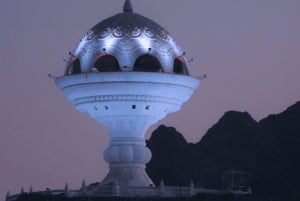 マスカット市内ツアー - 半日シェアツアー