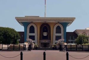 Muscat byrundtur – budgetvenlig gruppeoplevelse