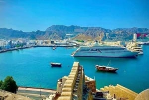 Muscat: Full Day City Tour with Hotel Pickup and Drop-Off