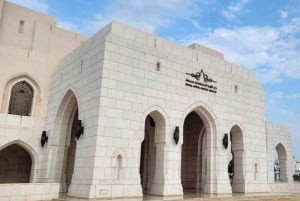 Muscat City Tour and life with Omani Guy ( luxury car).