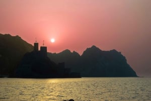 Muscat: Daymaniyat Islands Private Boat Tour with Snorkeling