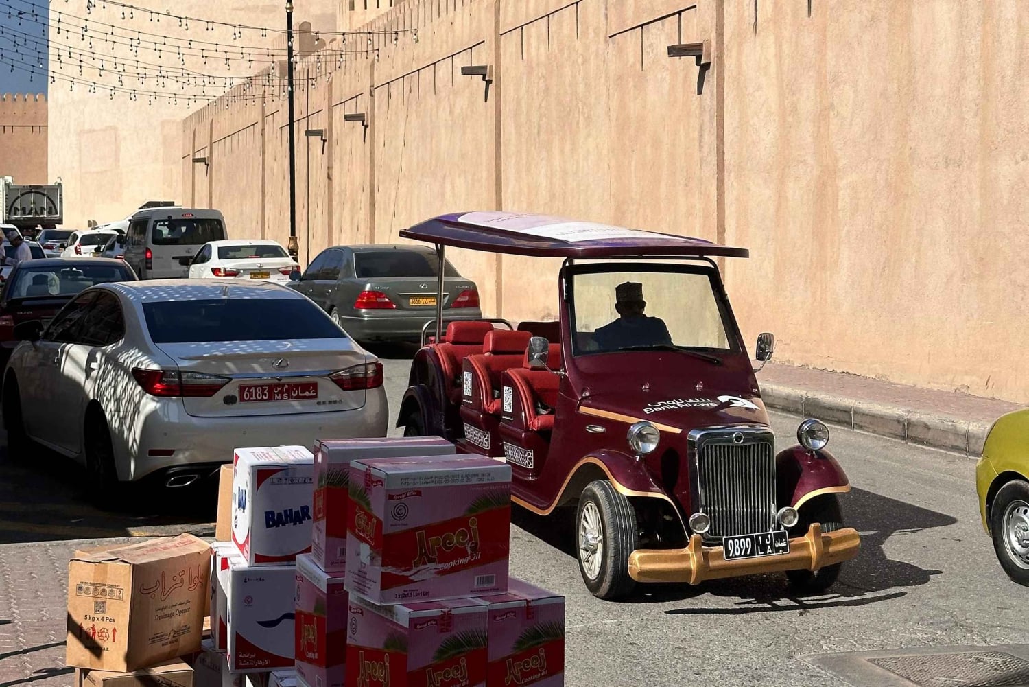 Muscat: Udforsk Nizwa Fort og Souq Jebel Akhdar