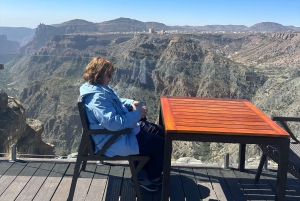 Muscat: Udforsk Nizwa Fort og Souq Jebel Akhdar