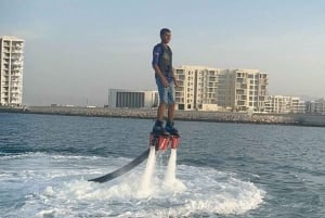Mascate: Aventura de flyboard en Al Mouj Marina