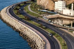 Muscat: heldags byomvisning med tradisjonell omansk lunsj