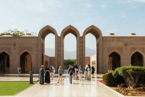 Muscat: Ganztagestour durch die Stadtführung