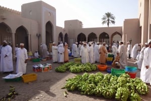 Muscat: Full-Day Nizwa Souq, Fort & Jabel Akhdar Tour +Lunch