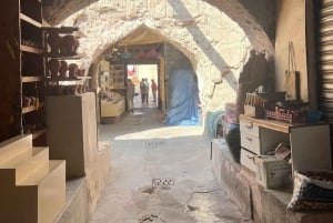 Muscat: Full-Day Nizwa Souq, Fort & Jabel Akhdar Tour +Lunch