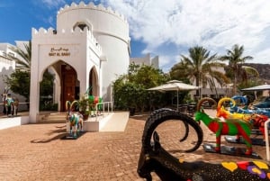 Muscat: Privat heldags stadsrundtur med bil och guide