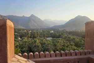 Muscat: heldagstur til Nakhal, Rustaq og varme kilder