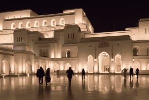 Muscat: Guided City Evening Tour in Suv/Van