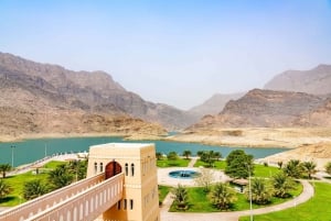 Muscat: Half-Day Guided City and Oman Coast Tour