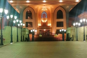 Mascate: excursão guiada na cidade de meio dia com traslado de ida e volta