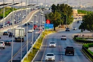 Visite d'une demi-journée à Mascate : mosquée, palais et souk (petit groupe)