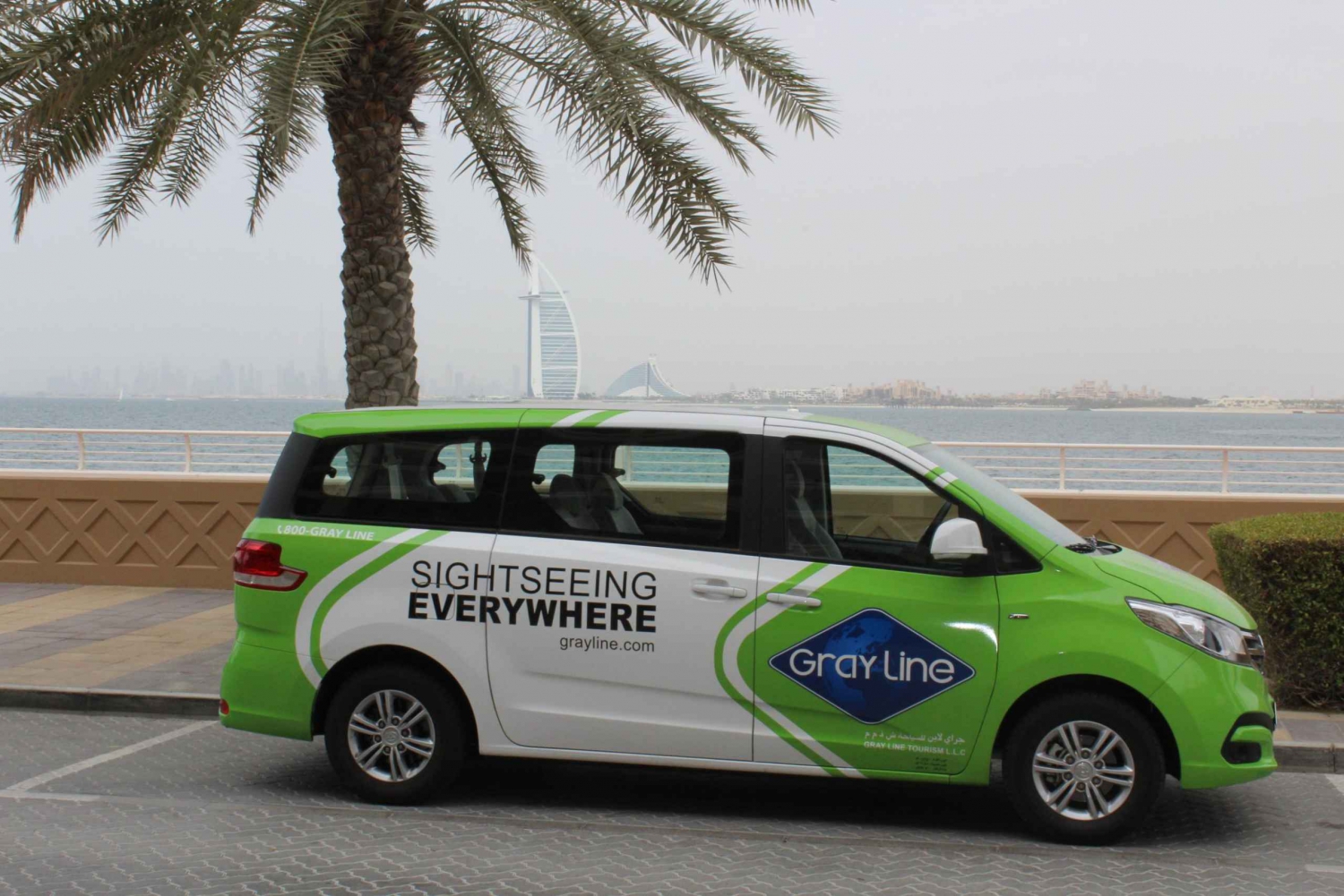 Muscat: Half-Day Vehicle Hire with English-Speaking Driver