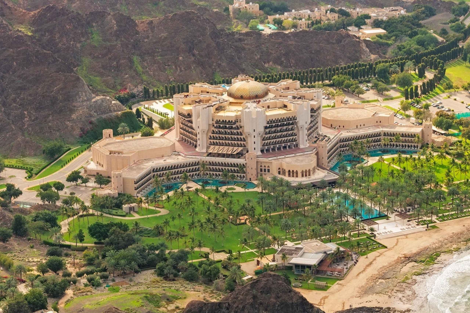 جولة مروحية مسقط