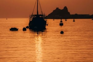 Muscat: Night Tour [ Sightseeing ]