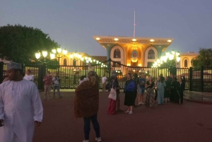 Muscat: tour serale con la Royal Opera House