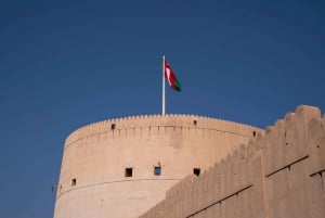 Heldagstur till Nizwa Souq, Castle & Fort, Barakat Al Mouz