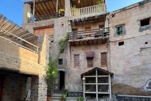 Maskat: Nizwa-Fort und Al Hamra Old Village Tagestour