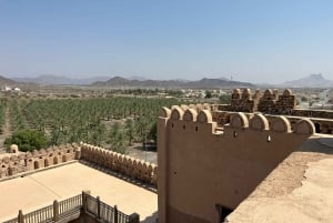 Muscat Oman Grand Canyon, Jebel Shams & Nizwa