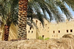 Muscat Oman Grand Canyon, Jebel Shams & Nizwa