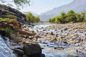 Muscat Oman Grand Canyon, Jebel Shams & Nizwa