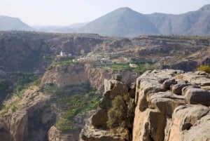 Muscat Oman Grand Canyon, Jebel Shams & Nizwa