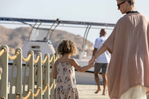 مسقط: استئجار قارب خاص لمدة 3 ساعات مع الغطس