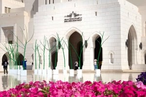 Muscat: Private Highlights the landmark of old town