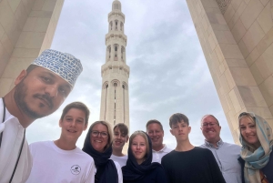 Muscat: rondleiding door de Sultan Qaboes-moskee