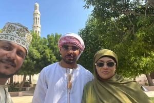 Muscat: rondleiding door de Sultan Qaboes-moskee