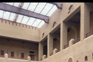 مسقط: جولة في جامع السلطان قابوس الكبير مع غداء عماني