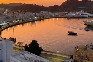 Muscat: Sunset City Tour z lokalnym przewodnikiem