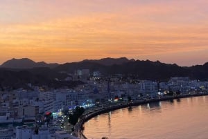 Muscat: Sunset City Tour z lokalnym przewodnikiem