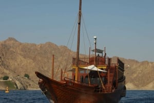 Muscat : Sunset Cruise on a Traditional Dhow