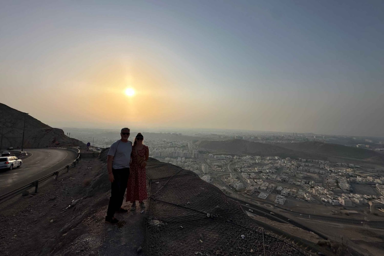Muscat: Tur til bjergene i solnedgangen med middag og transport