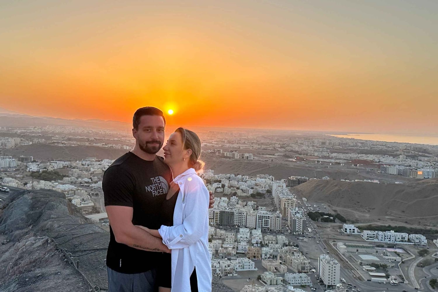 Muscat: Tur til bjergene i solnedgangen med middag og transport