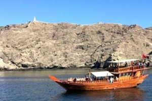 Maskat: rejs tradycyjnym omanskim dau o zachodzie słońca