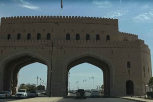 Из Маската в Низву: частный тур по форту, базару, фаладжу и музею