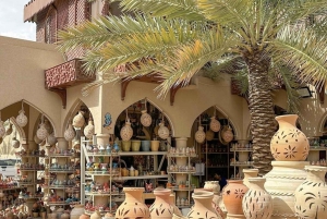 من مسقط إلى نزوى: جولة خاصة في القلعة والسوق والفلج والمتحف