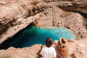 Muscat: Wadi Bani Khalid & solnedgång vid Wahiba Sands